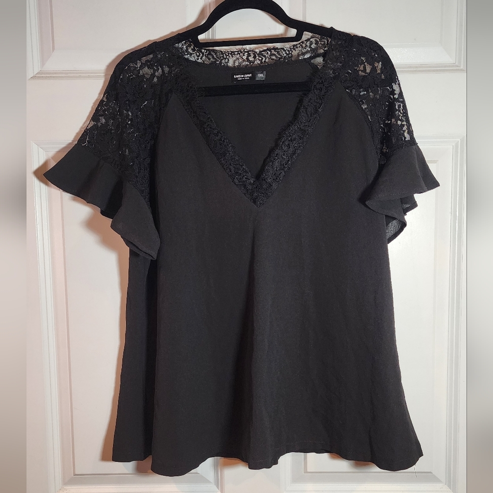 Shein Curve Black Lace Detail Short Sleeve Blouse 0XL